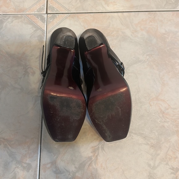 Jessica Simpson Patent Leather Heels- Mary Jane Style - Picture 4 of 6